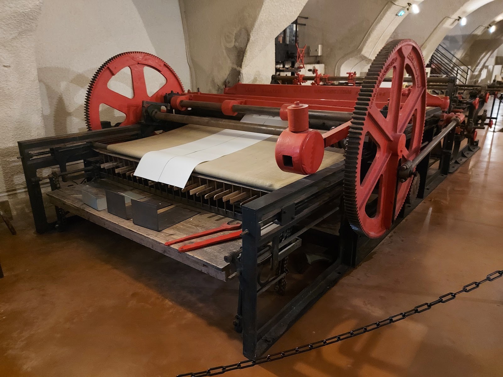 La coupeuse, Musée des Papeteries Canson et Montgolfier