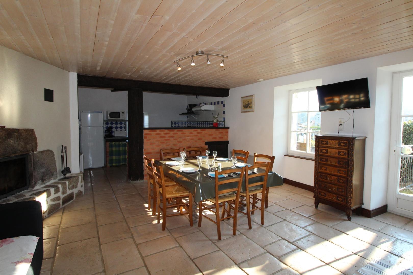 Autre vue de la pièce à vivre   