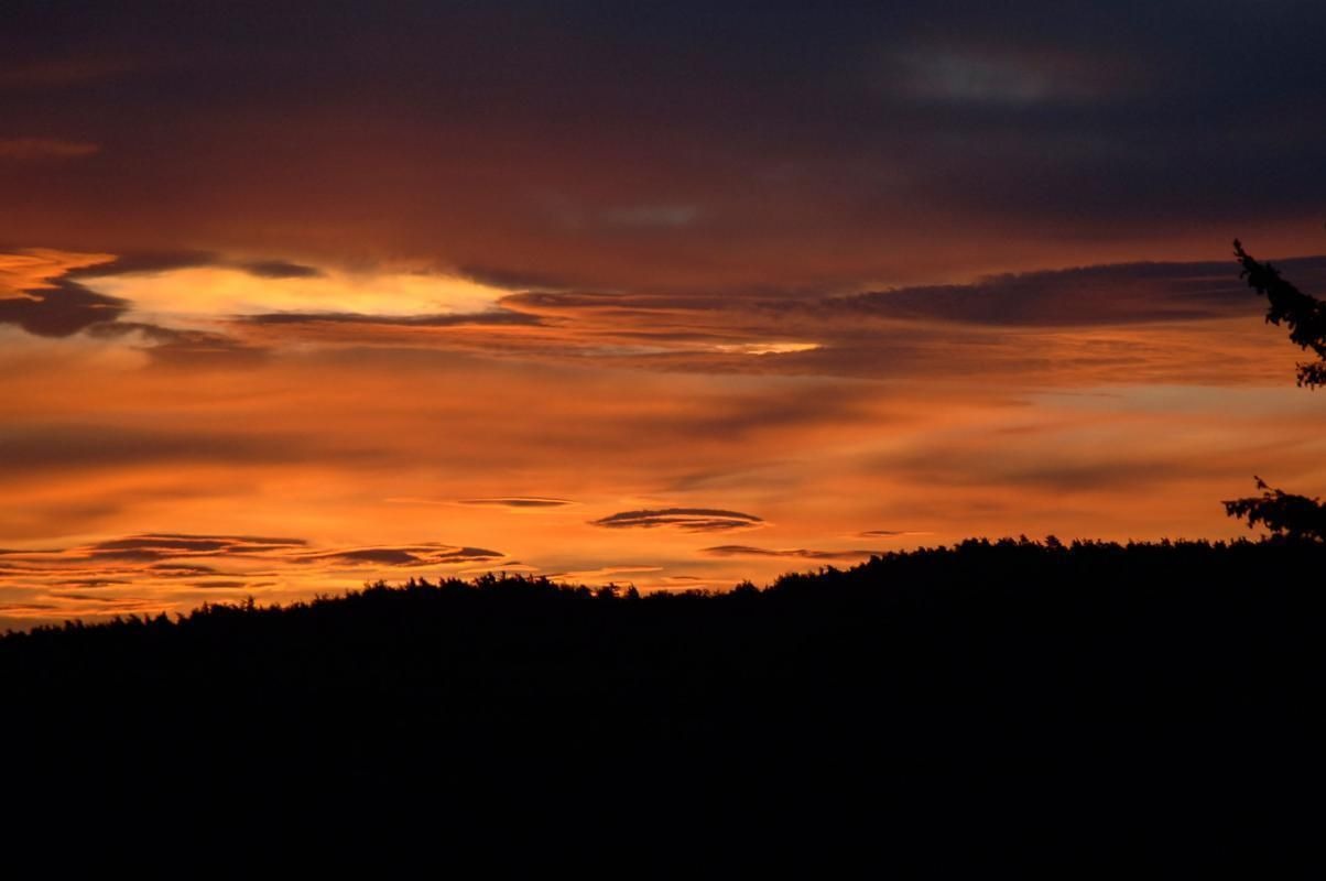 coucher de soleil Ardèche verte