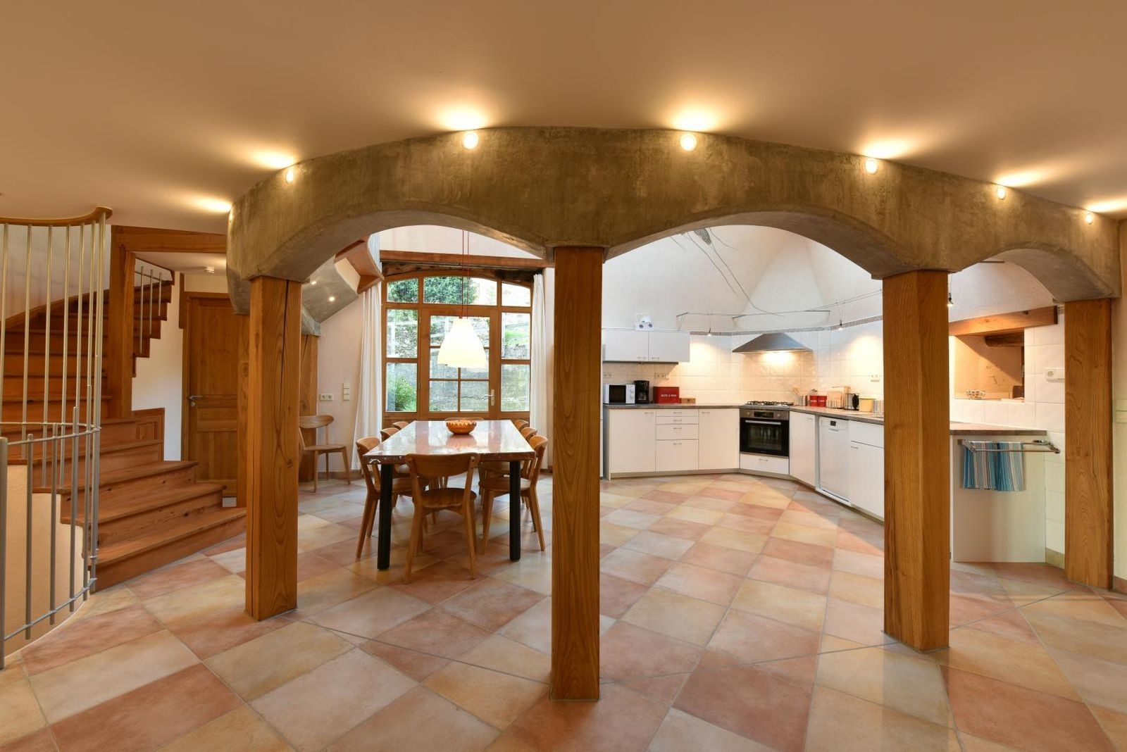 salle à manger et cuisine 