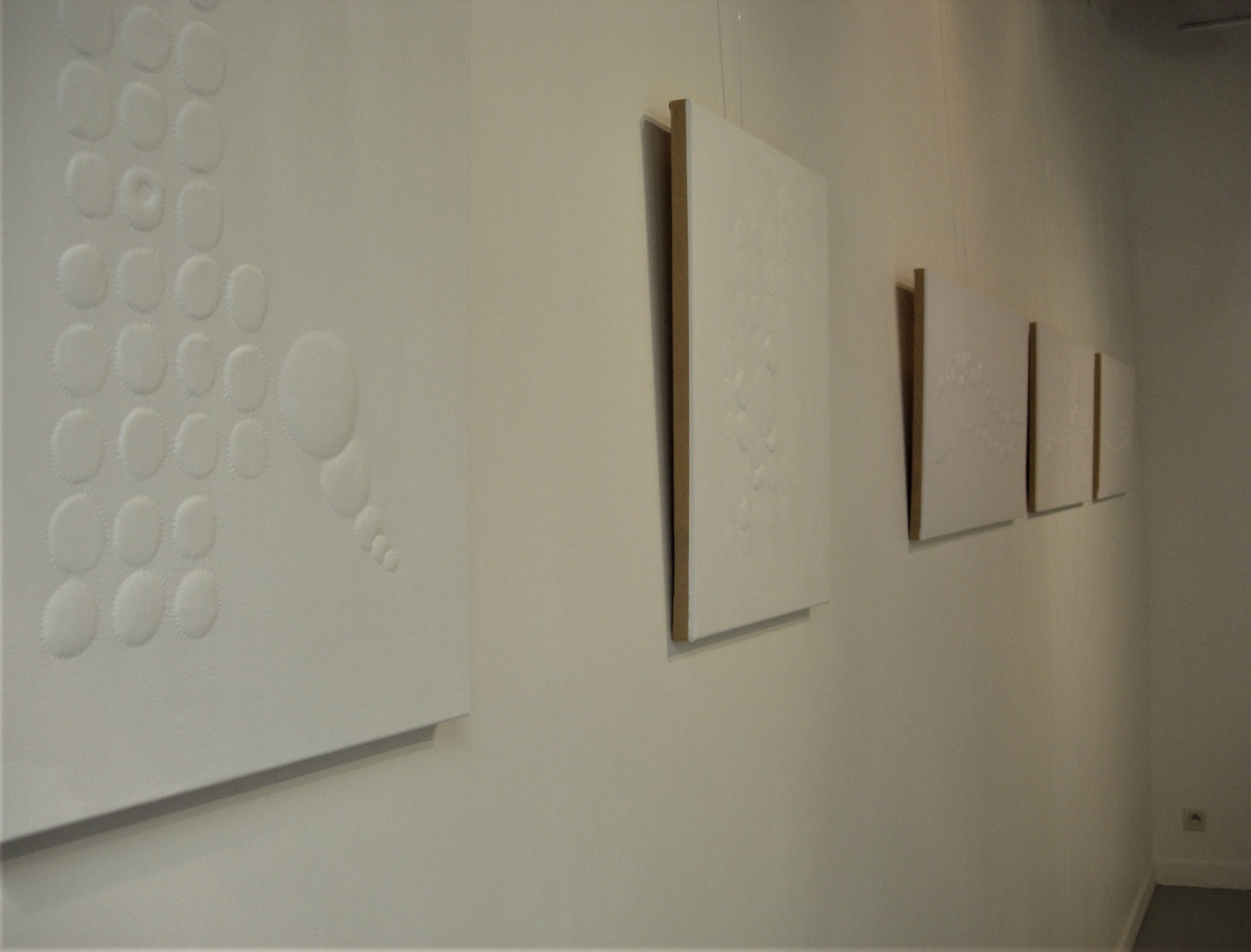 Série Bulles, toiles sculptées