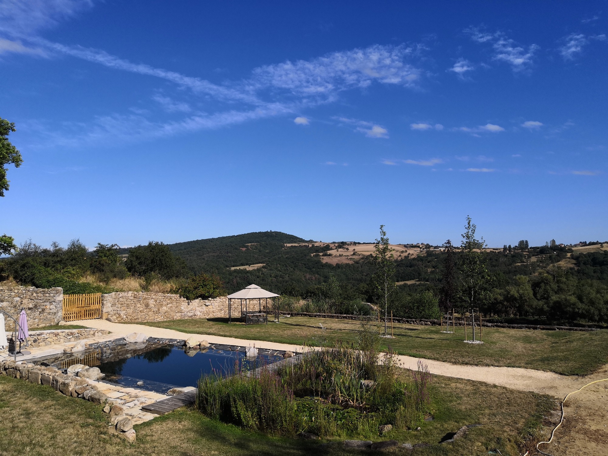 extérieur avec piscine