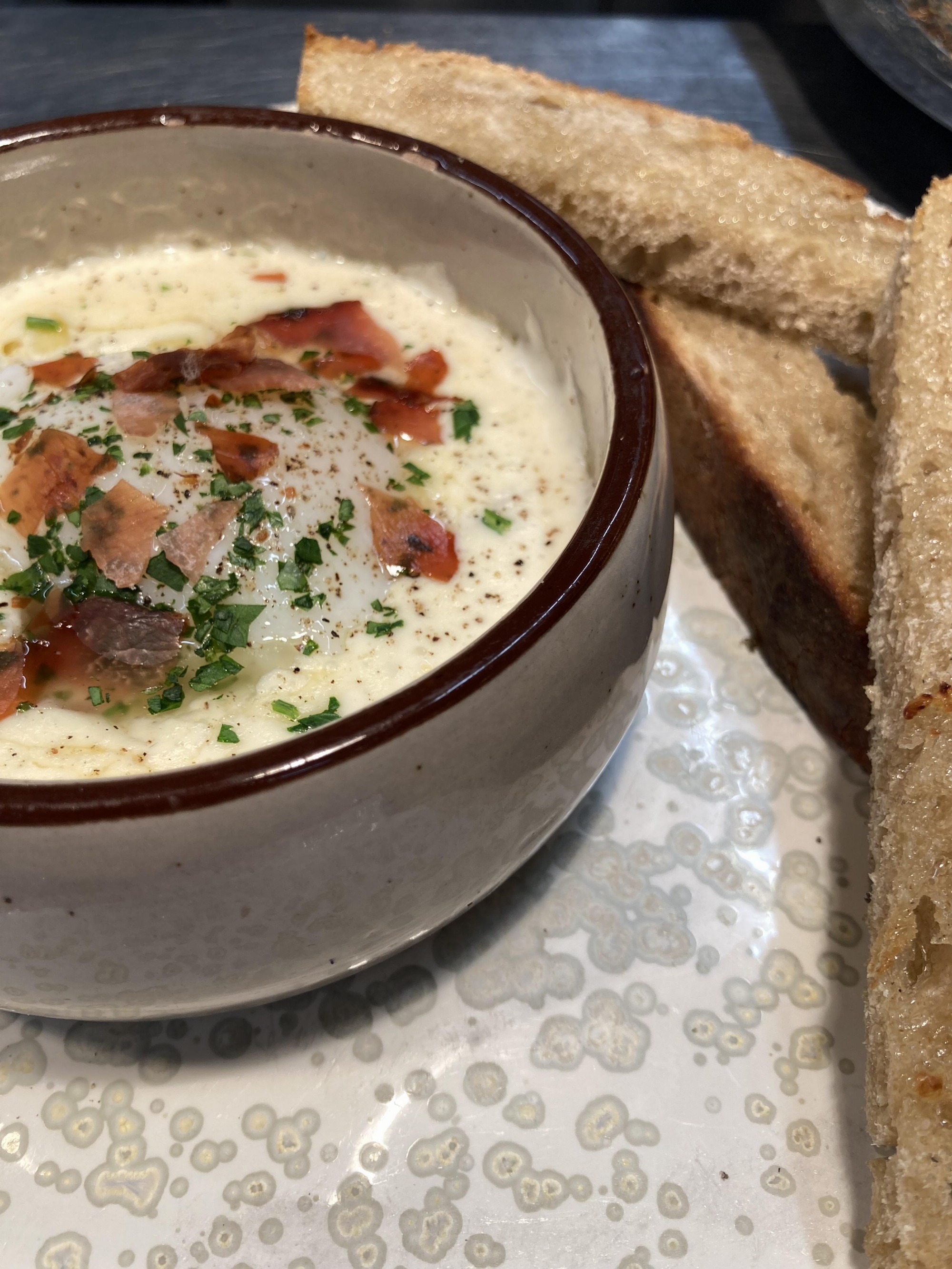 oeuf parfait, bacon de Julien Vert, tome de Burdignes