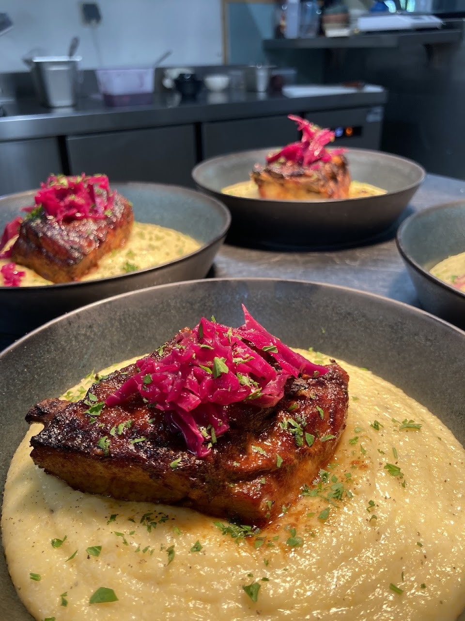 Travers de porc, polenta