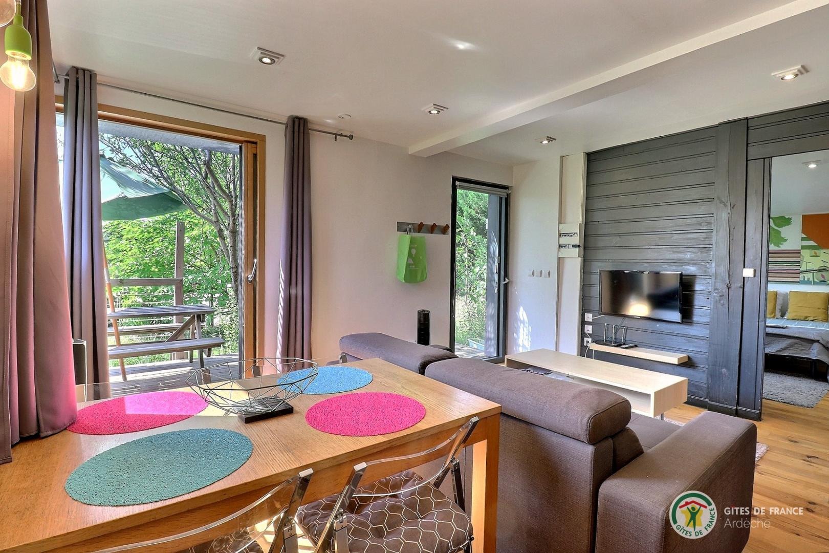 Lumineuse pièce à vivre