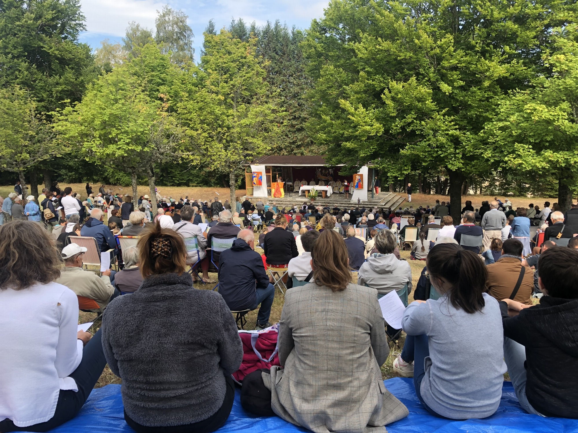 Messe de l'assomption parc des Pèlerins