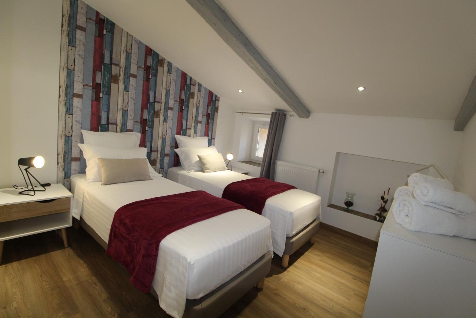 Chambre double/twin avec salle d'eau privée (lit en 160 x 200 ou 2 lits séparés sur demande)