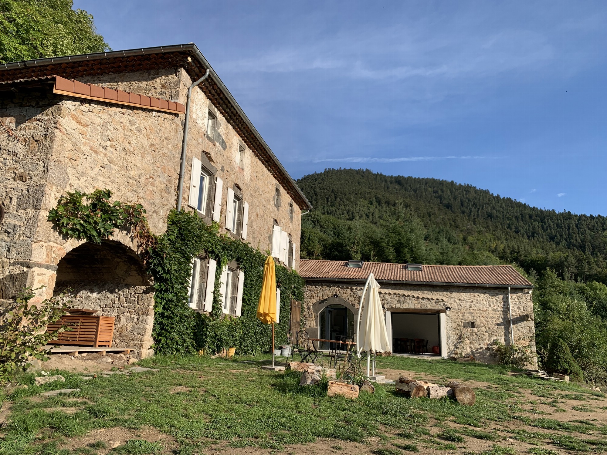 Nature, bain nordique, salle de jeux et sauna