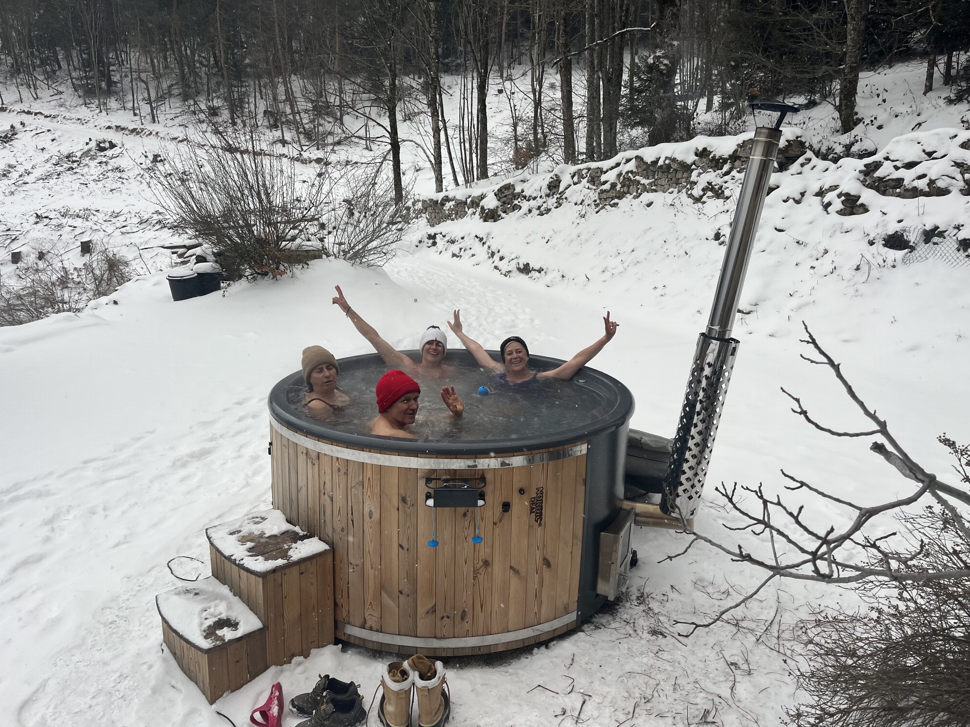 Bain nordique 100% naturel ( été comme hiver une eau chauffée)