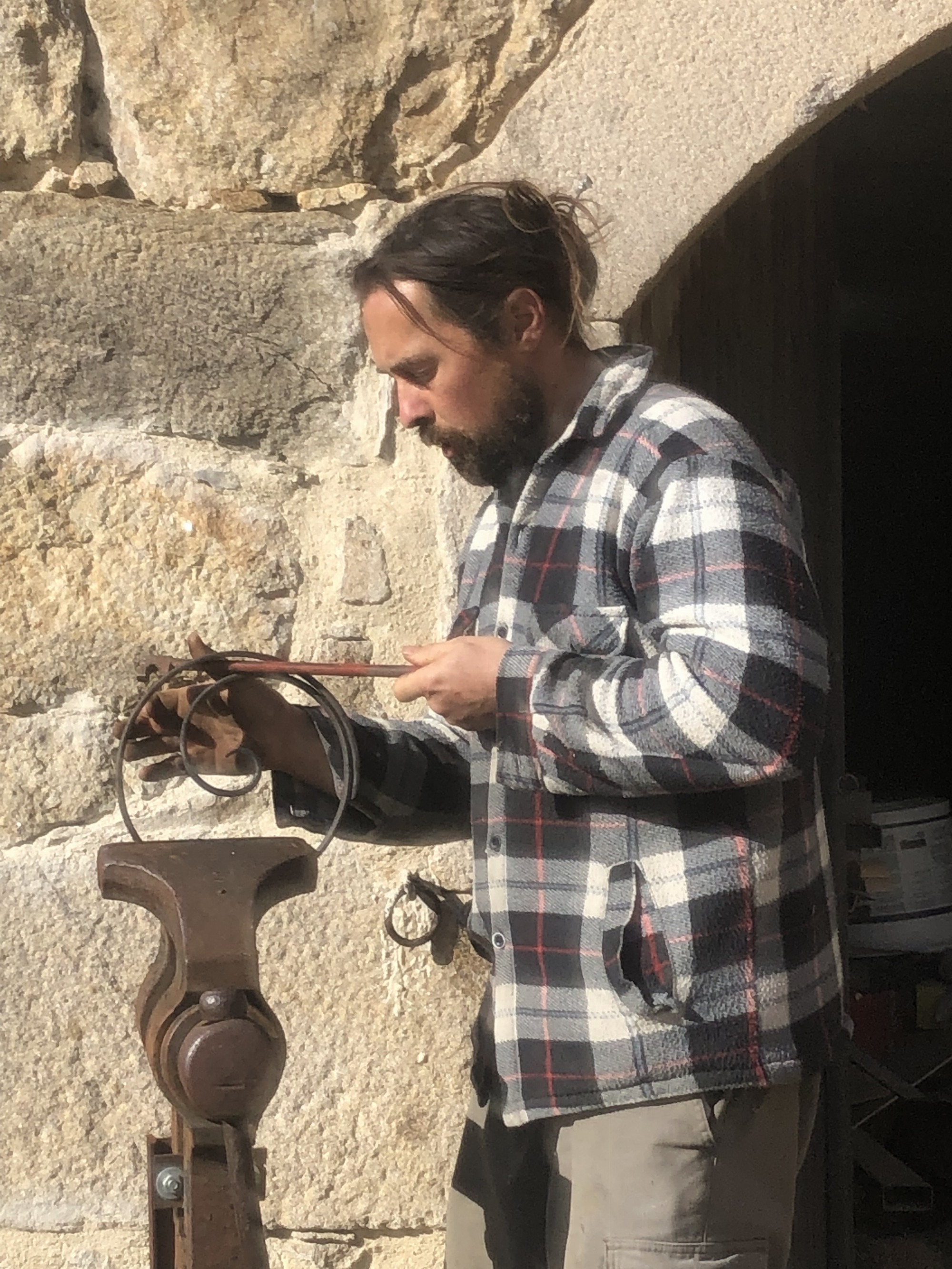 le maniement de la griffe de feronnier