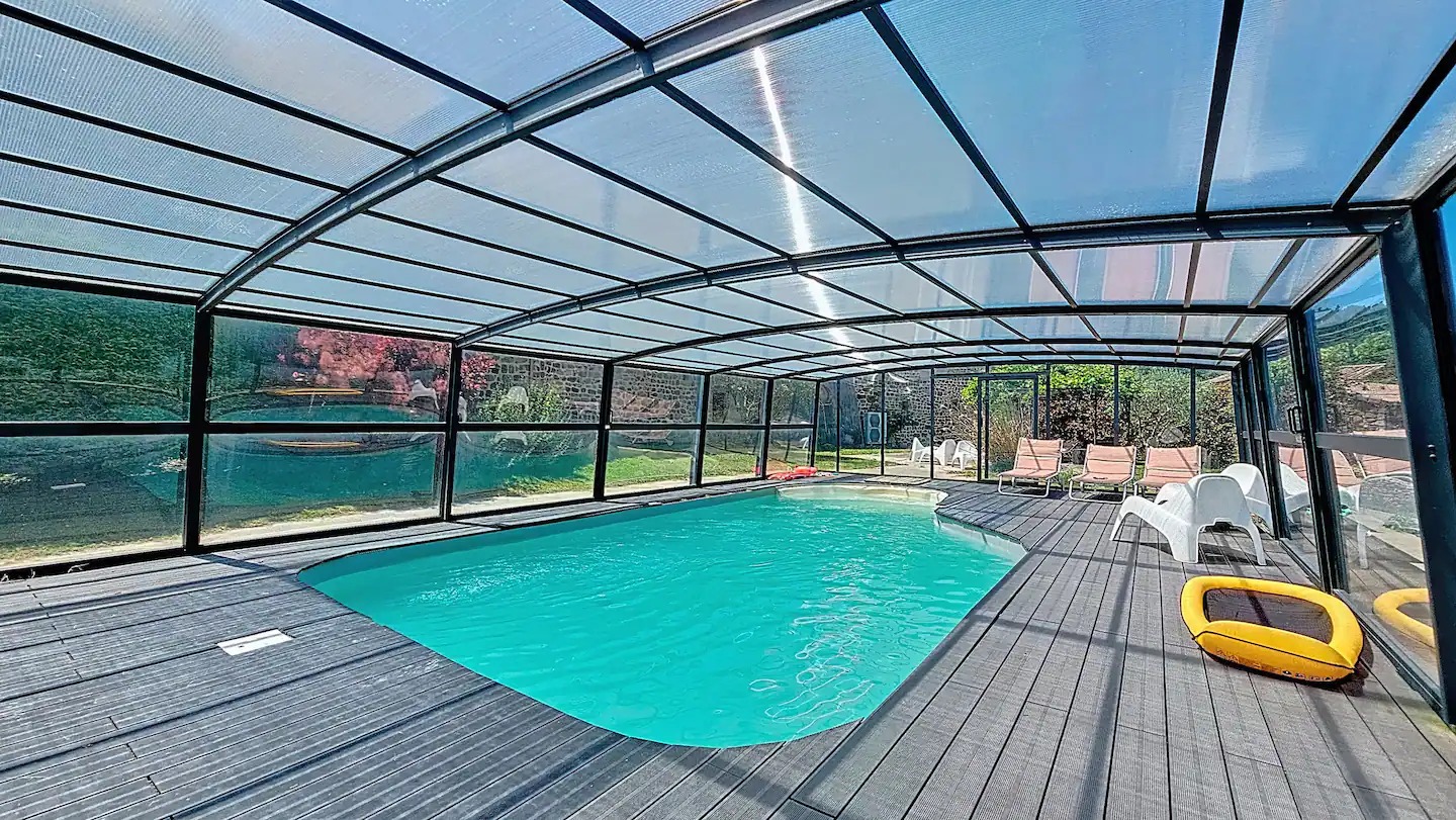 Les Gîtes de Combalat - La Glycine_Félines