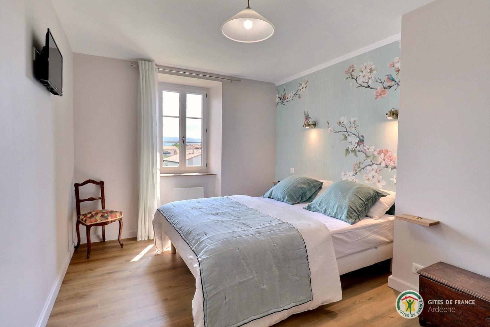 Chambre avec lit en 160