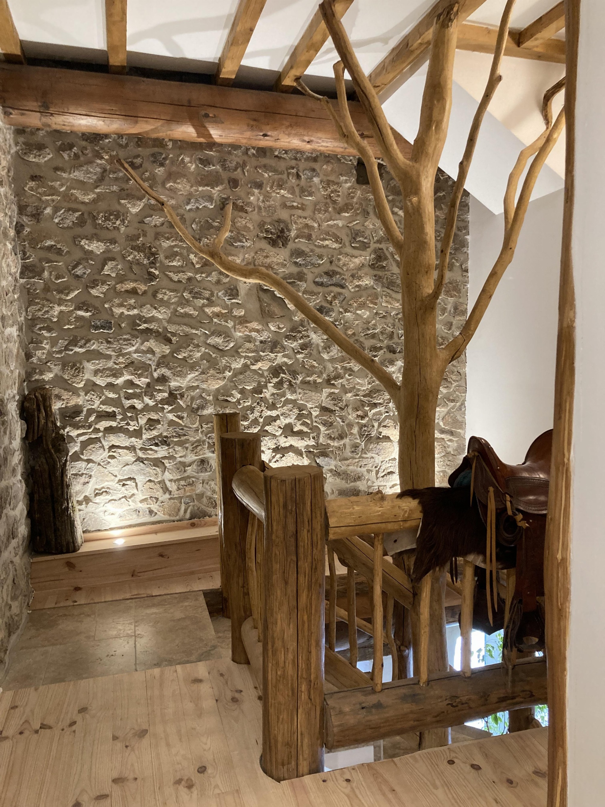 montée escalier accès aux chambrescoin couchage