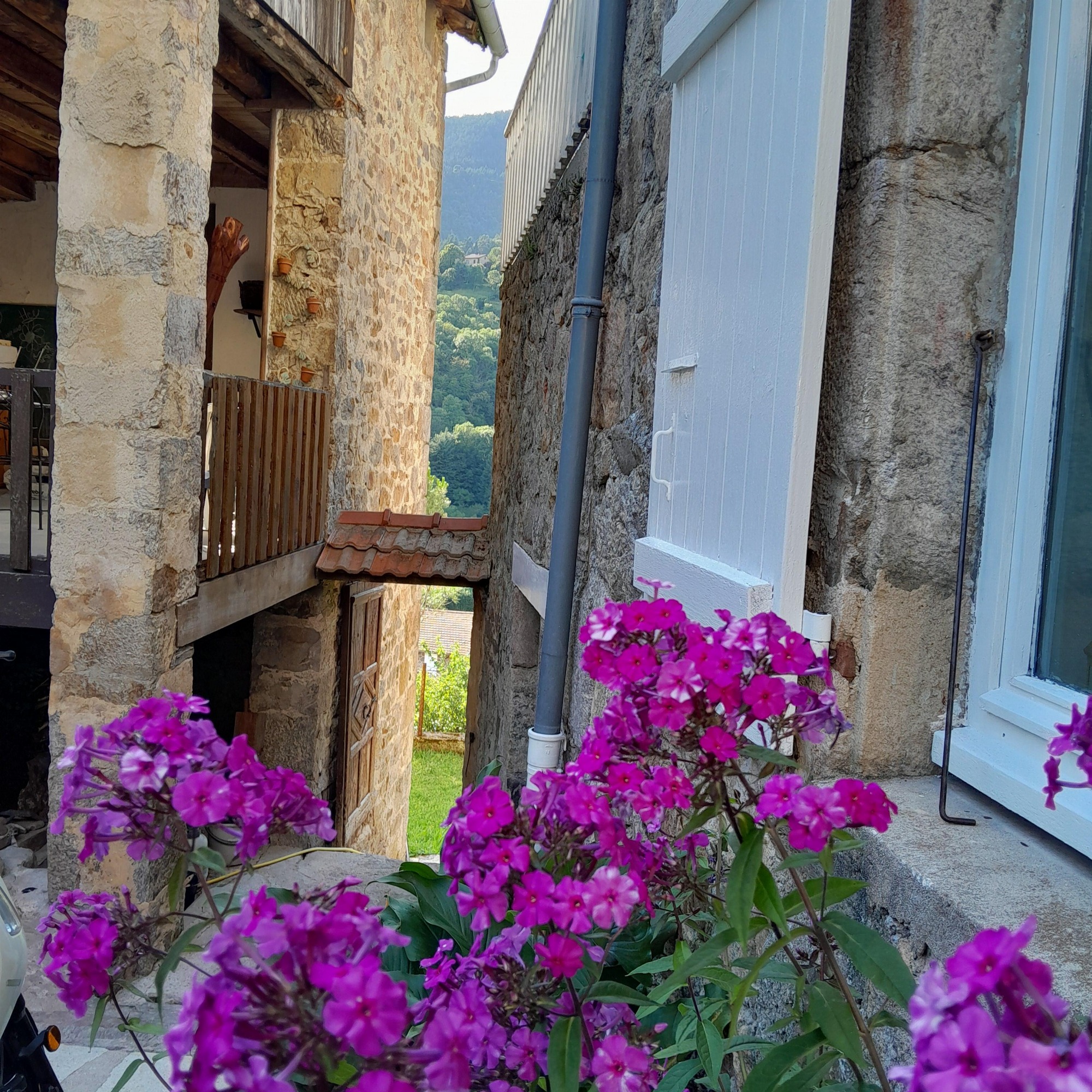 Gites  QUE CANTA( mandra)