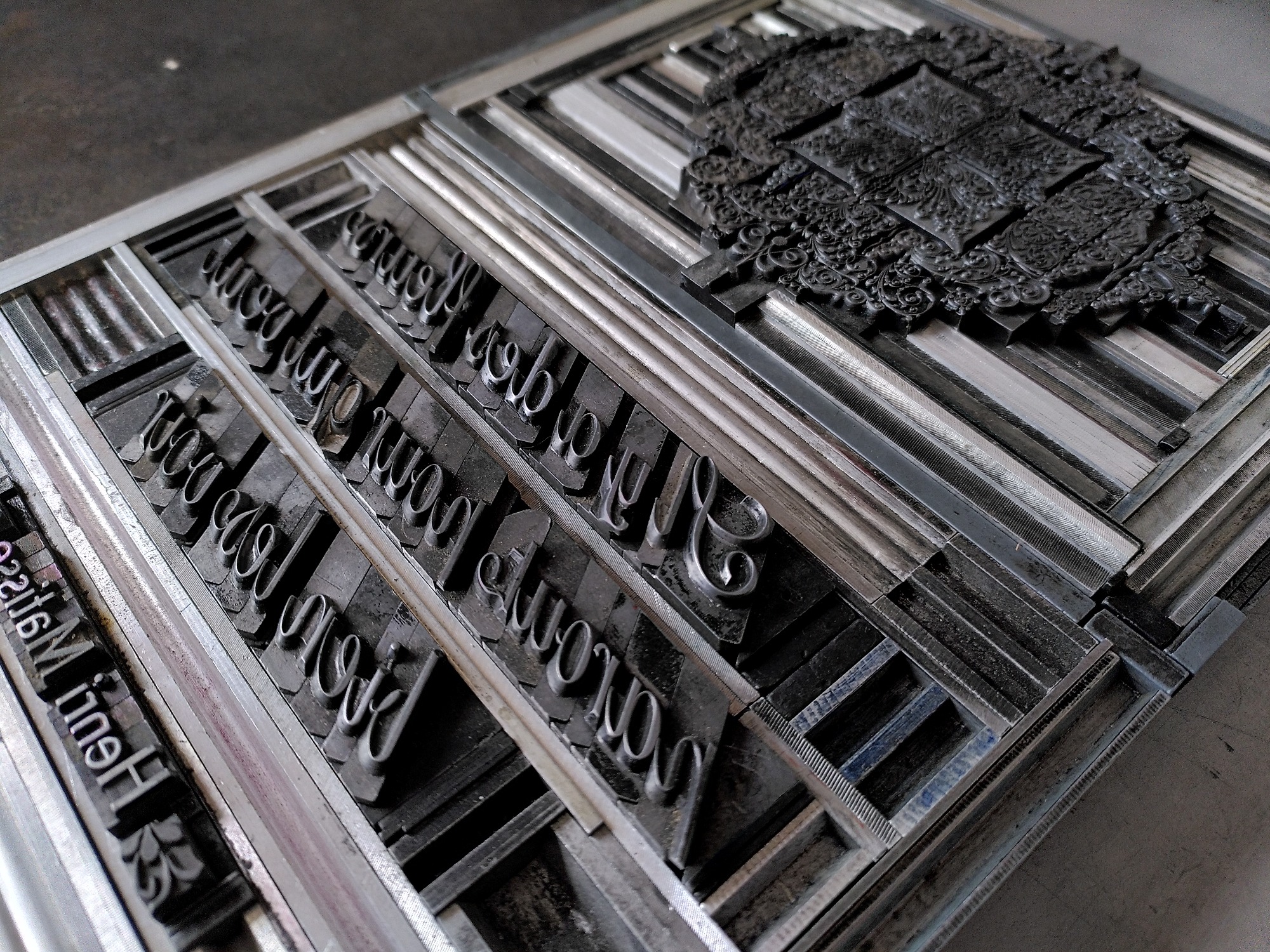 Composition en caractères mobiles