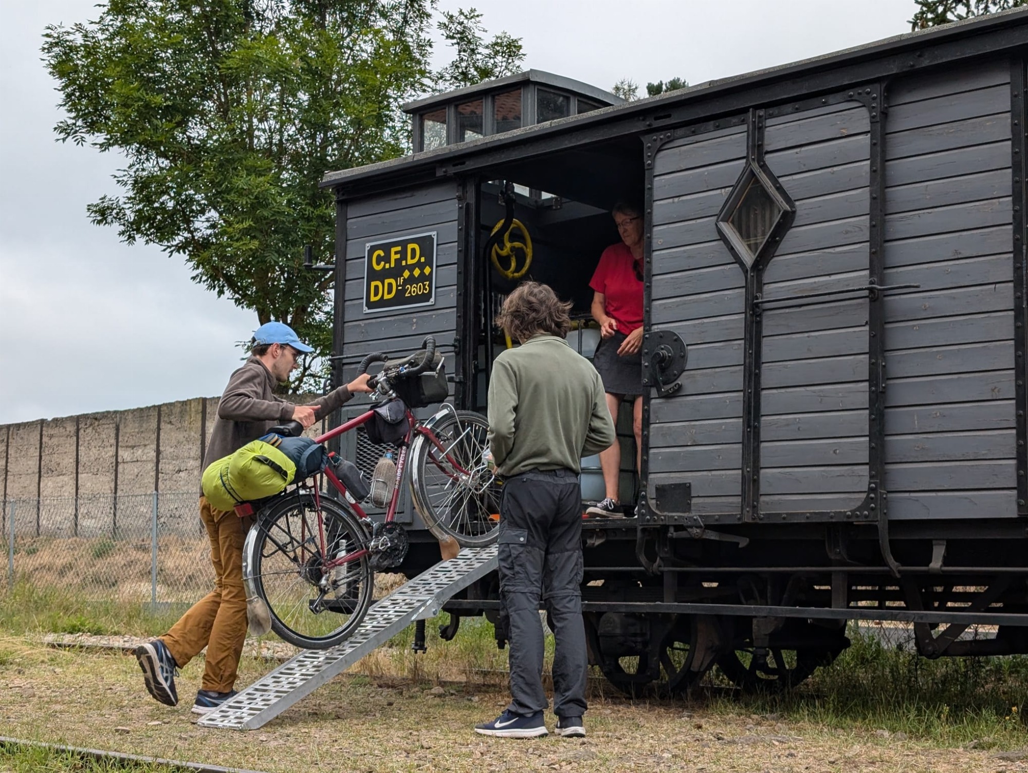 Embarquement vélo gare de Raucoules