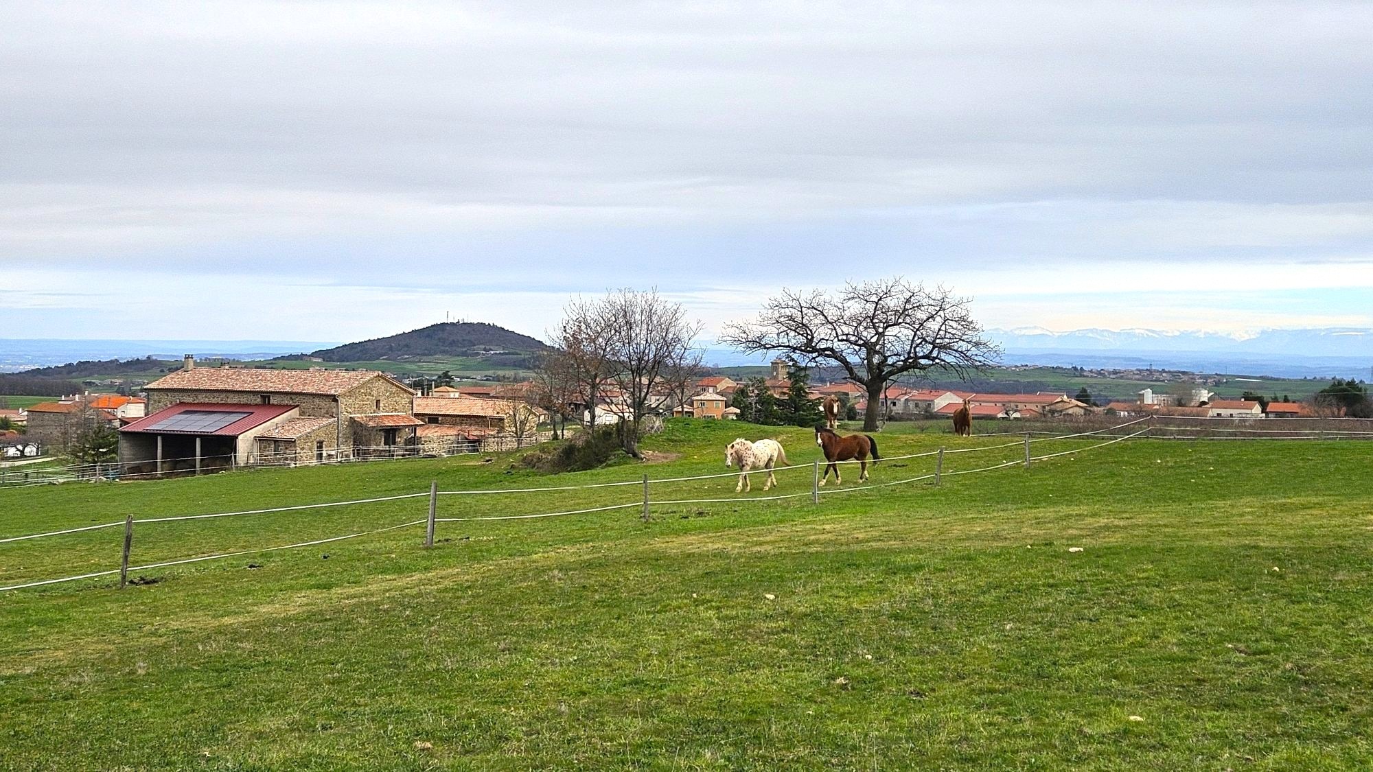 Séjour vélo & yoga en Ardèche Verte_Saint-Jeure-d'Ay