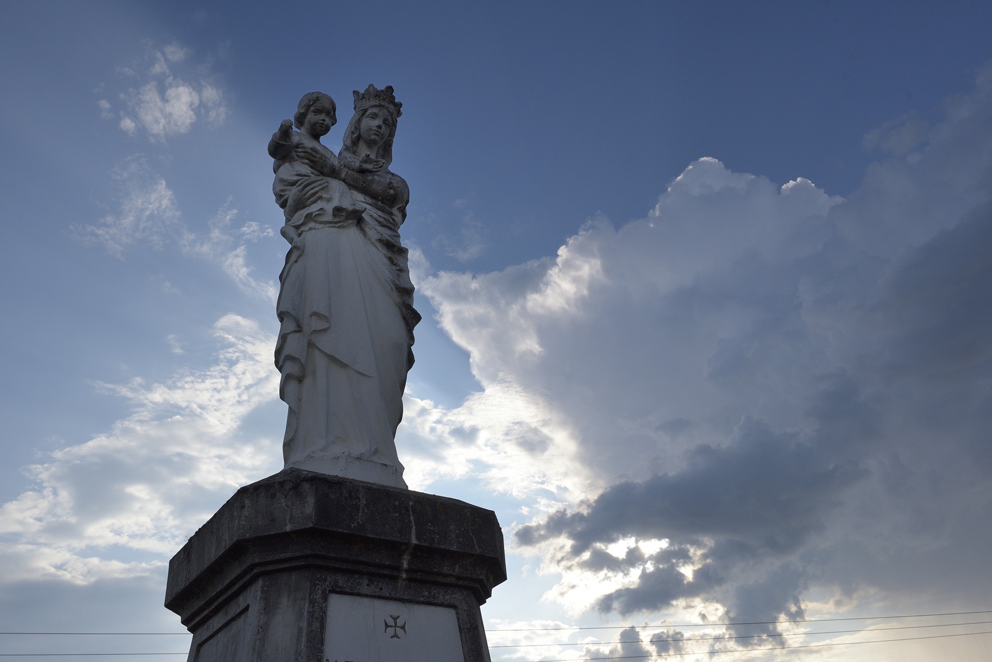 La côte de Serrières