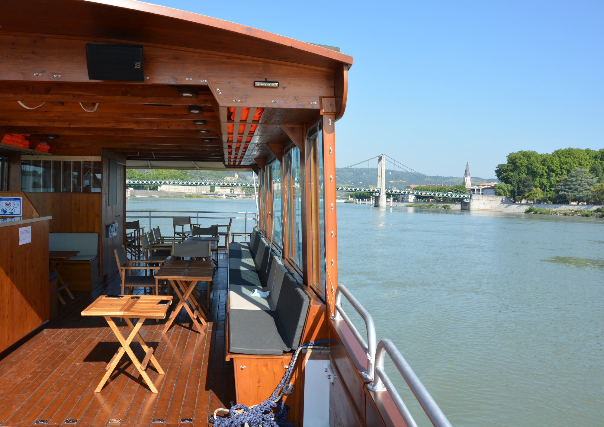 Le classique - parenthèse détente sur l'eau avec Les Canotiers_Tournon-sur-Rhône