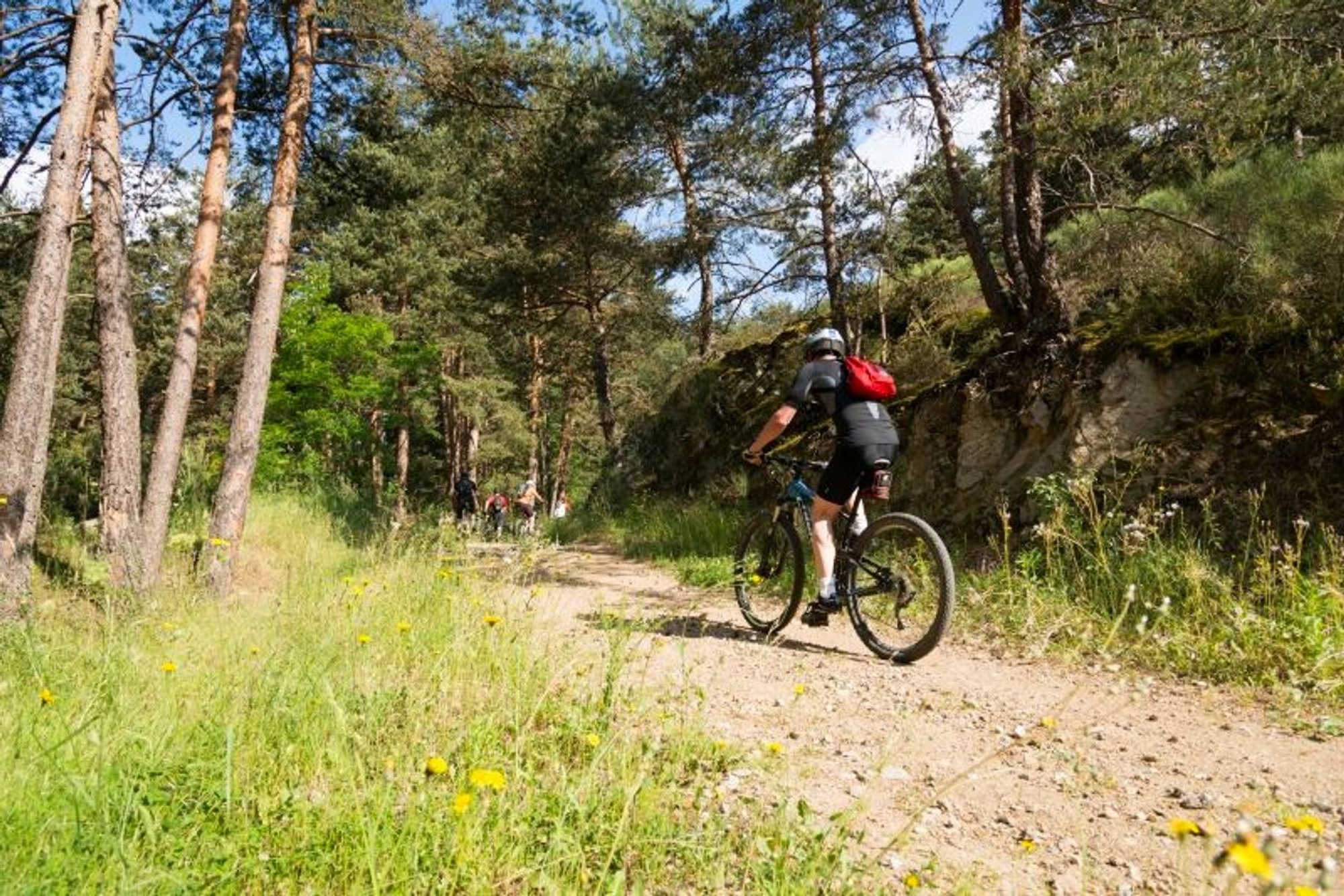 Vététiste sur le tour du Bassin d'Annonay