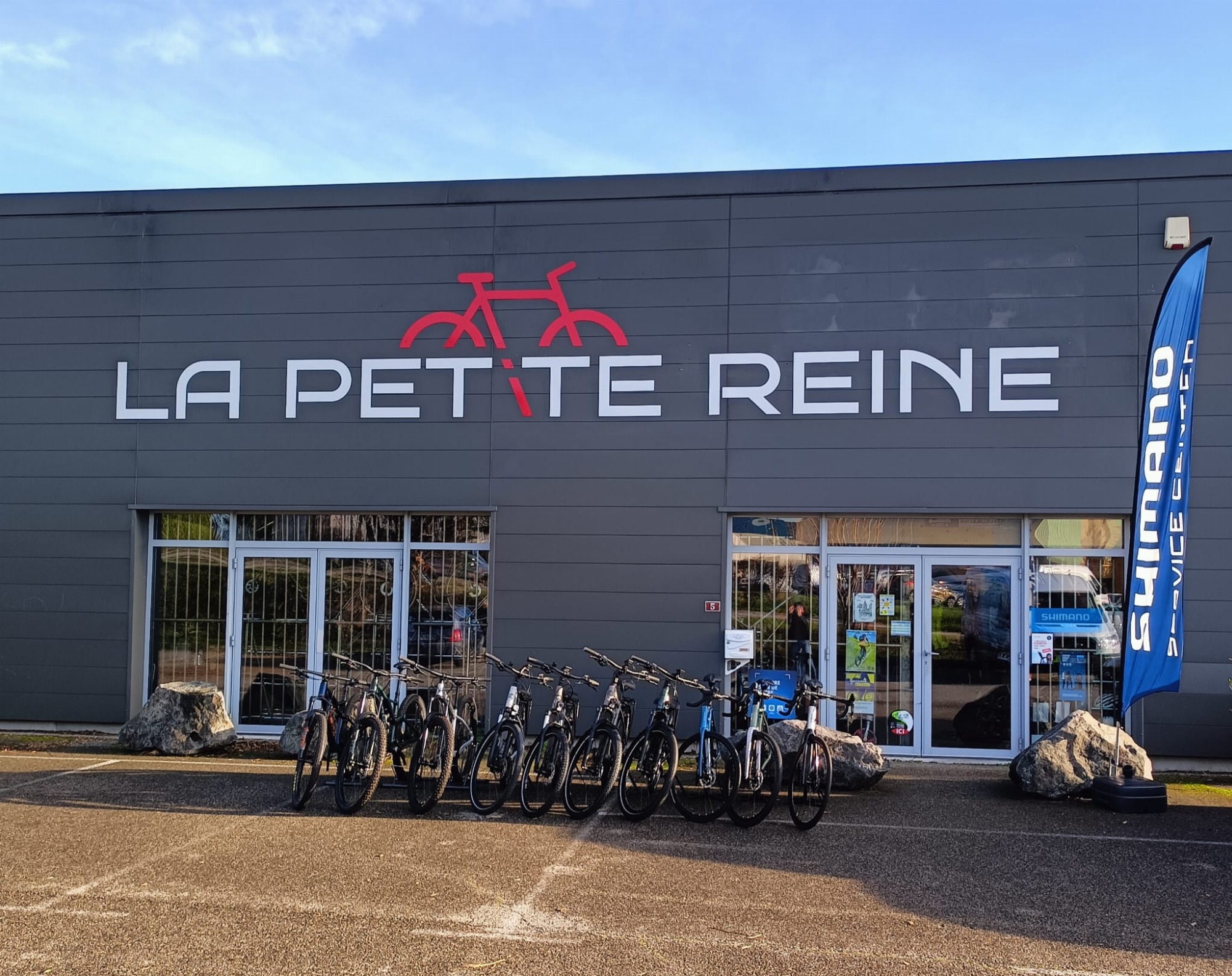 Devanture LPR avec vélos