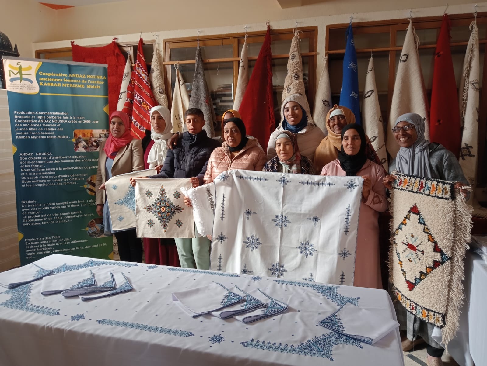 Exposition et vente de tissage et broderie fait main_Lalouvesc