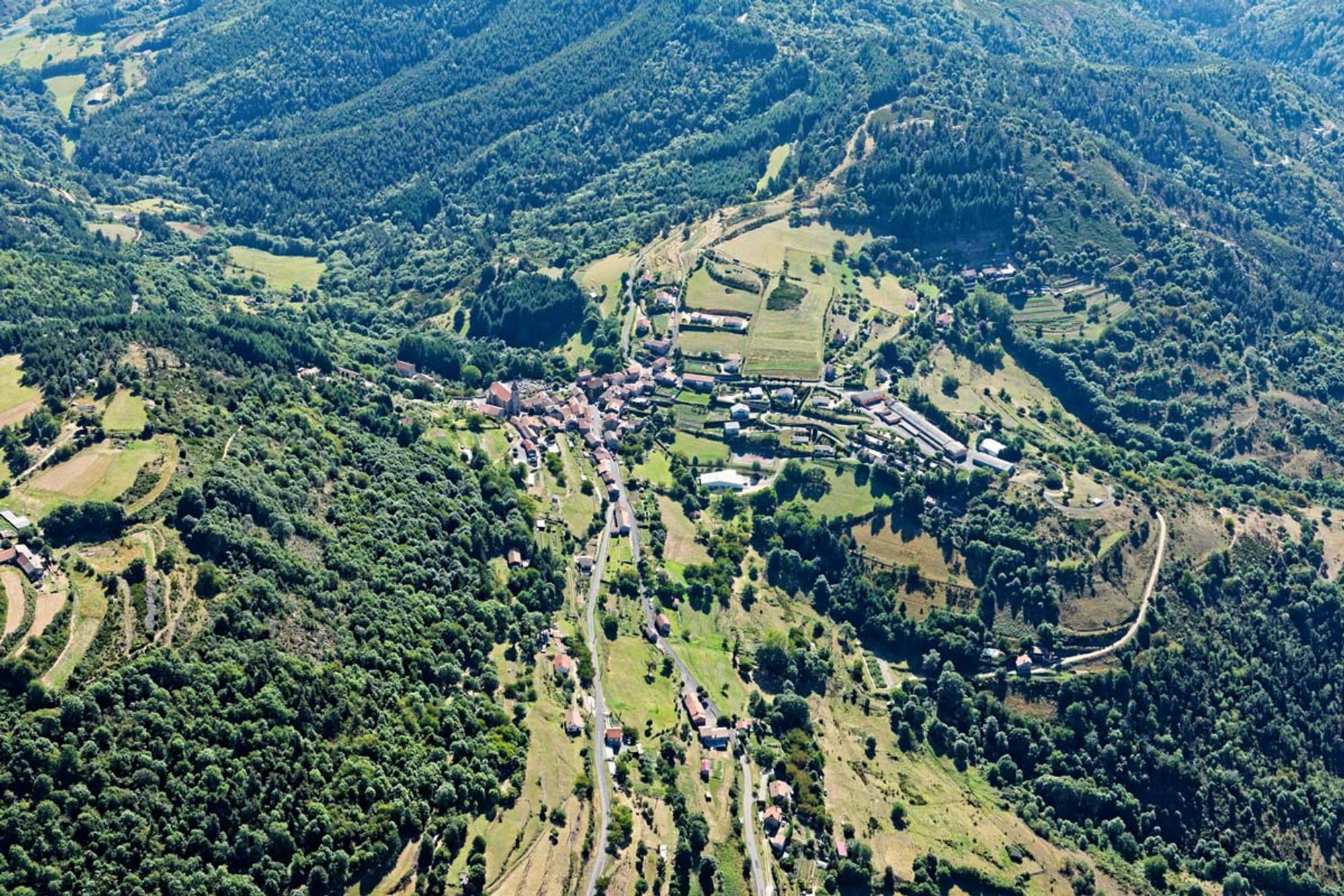 Vue aérienne sur Rochepaule