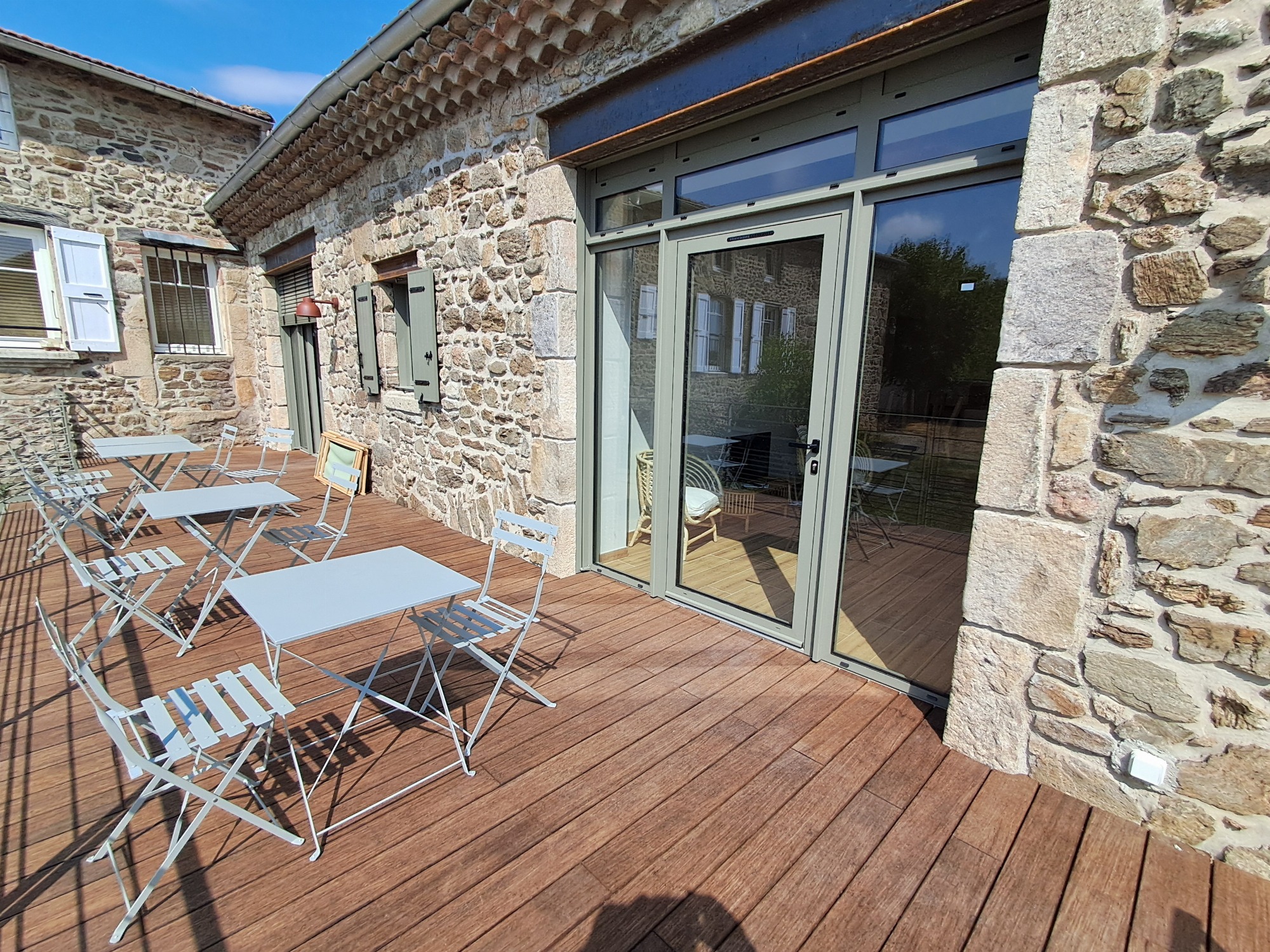 porte donnant sur la terrasse