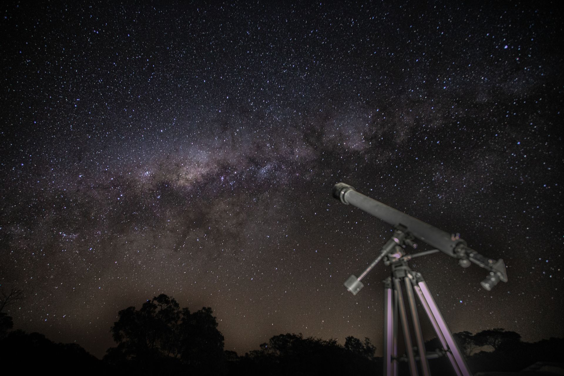 Deux petits morceaux de verre… et tout l’Univers_Davézieux